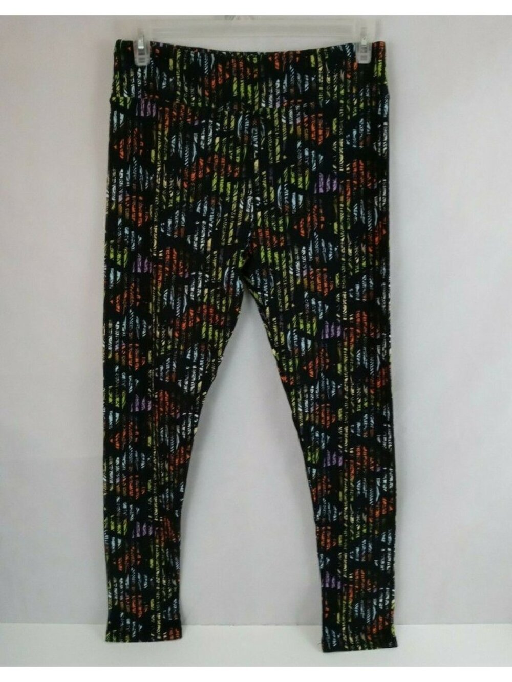 New LuLaRoe Tall & Curvy Halloween Leggings Black Striped With Colorful Bats